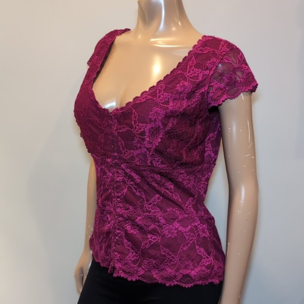 Le Chateau Fuchsia Lace Top - Picture 6 of 14